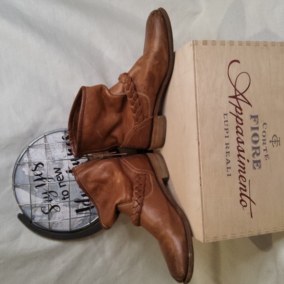 Blackstone brandy luggage leather pull on booties made in Indonesia 39 8 8.5 - Picture 5 of 6